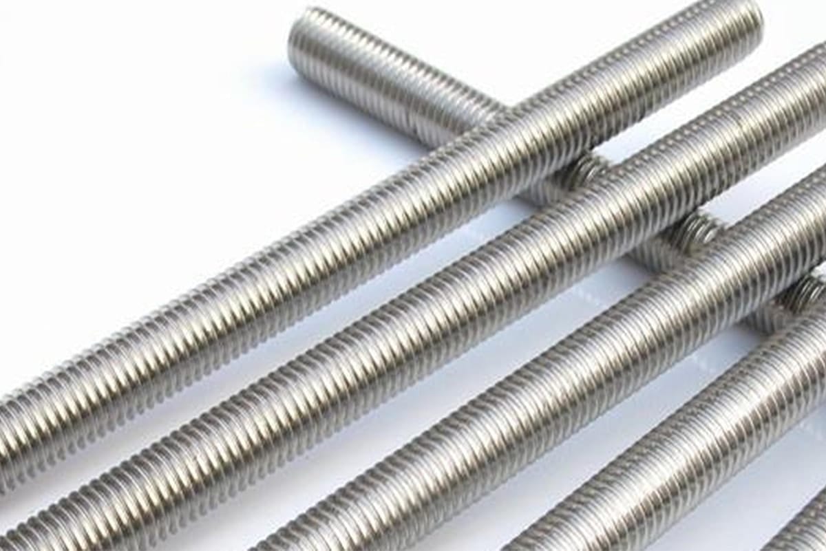 Stud bolts